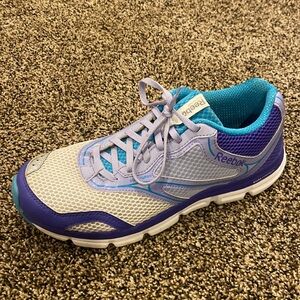 Reebok Dual compound ladies running shoe